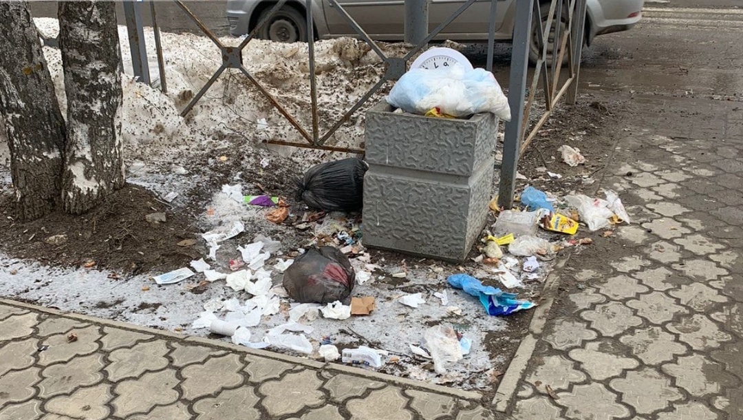 За месяц с газонов Йошкар-Олы собрали 3,5 тонны мусора