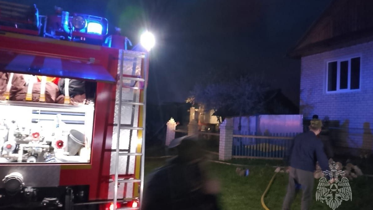 В Горномарийском районе пожар уничтожил частное хозяйство вместе с жилым домом