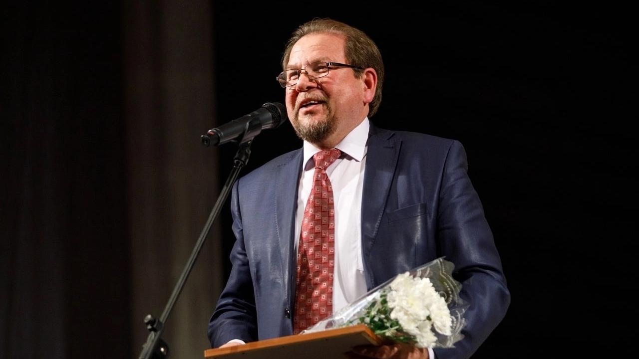 Олег Иркабаев покинул пост худрука Марийского ТЮЗа