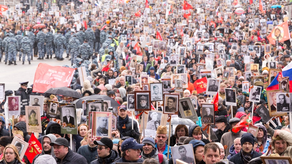 В этом году по улицам не пойдёт «Бессмертный полк»