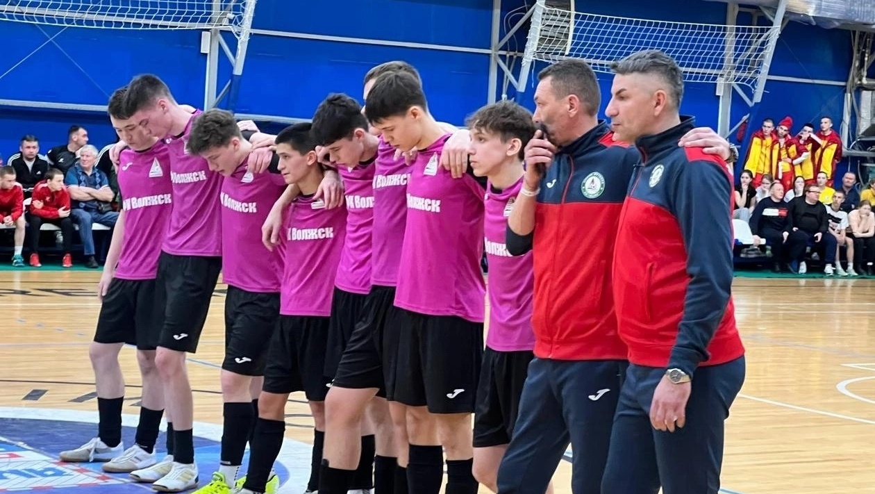 Футболисты из Волжска победили на межрегиональном этапе «Кожаный мяч»