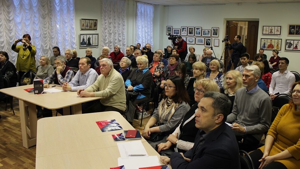 В Йошкар-Оле презентовали книгу о марийских литераторах