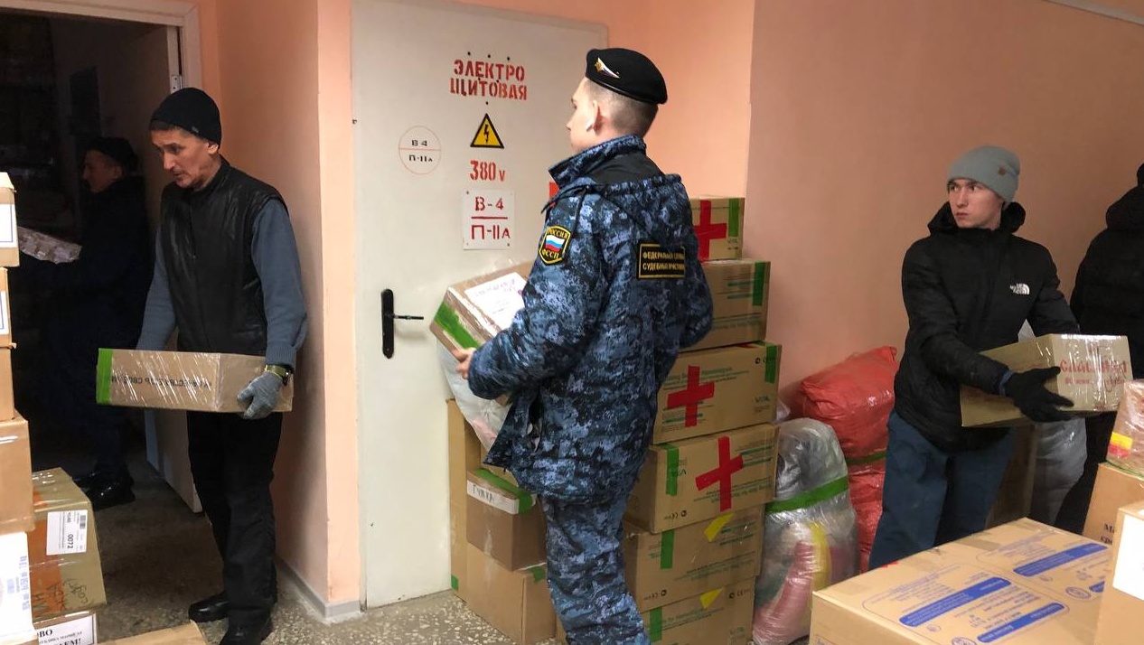 Судебные приставы Марий Эл собрали бойцам оборудование для обустройства жизни