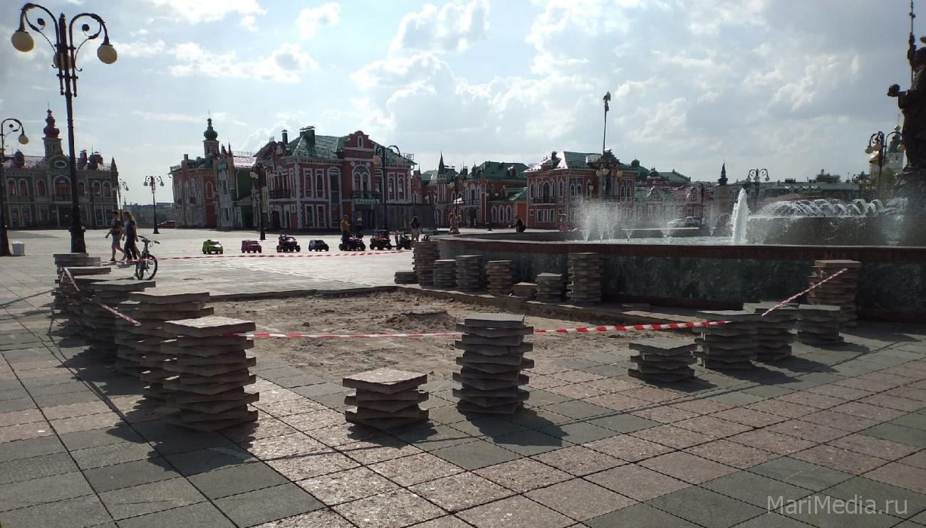 В Йошкар-Оле продолжается ремонт гранитного покрытия набережной