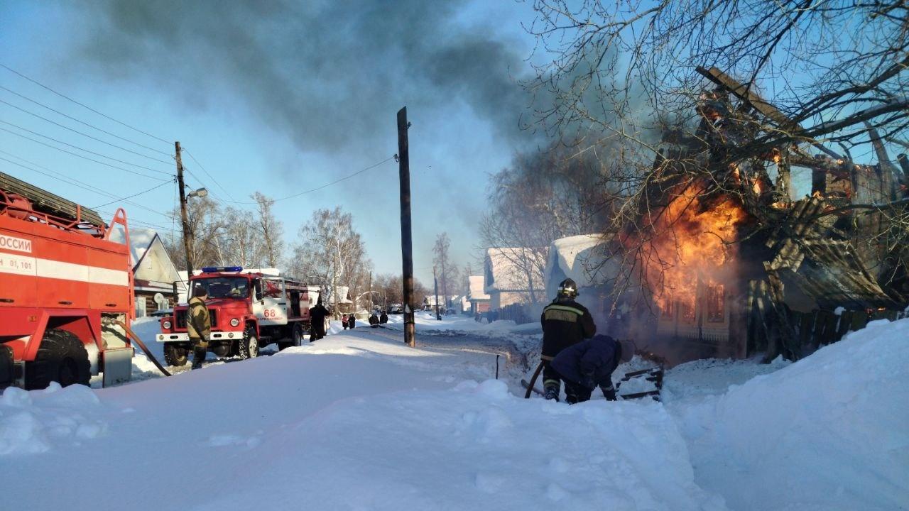 В Марий Эл в деревне Елымбаево на пожаре погиб человек