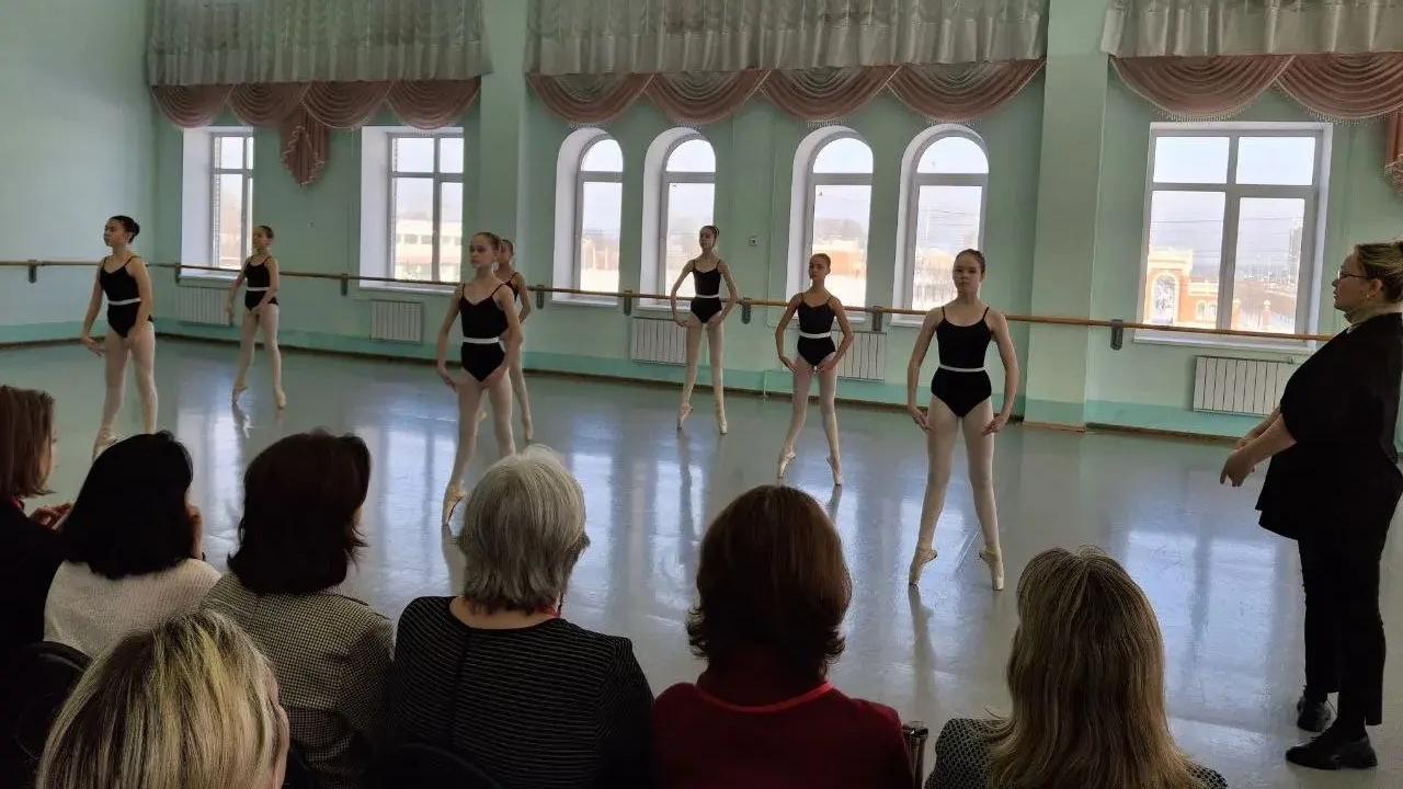 Хореографы Марий Эл обмениваются опытом на Всемарийском форуме