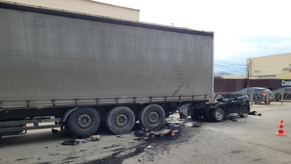 В Йошкар-Оле в ДТП погиб 37-летний водитель «Лада-212140»