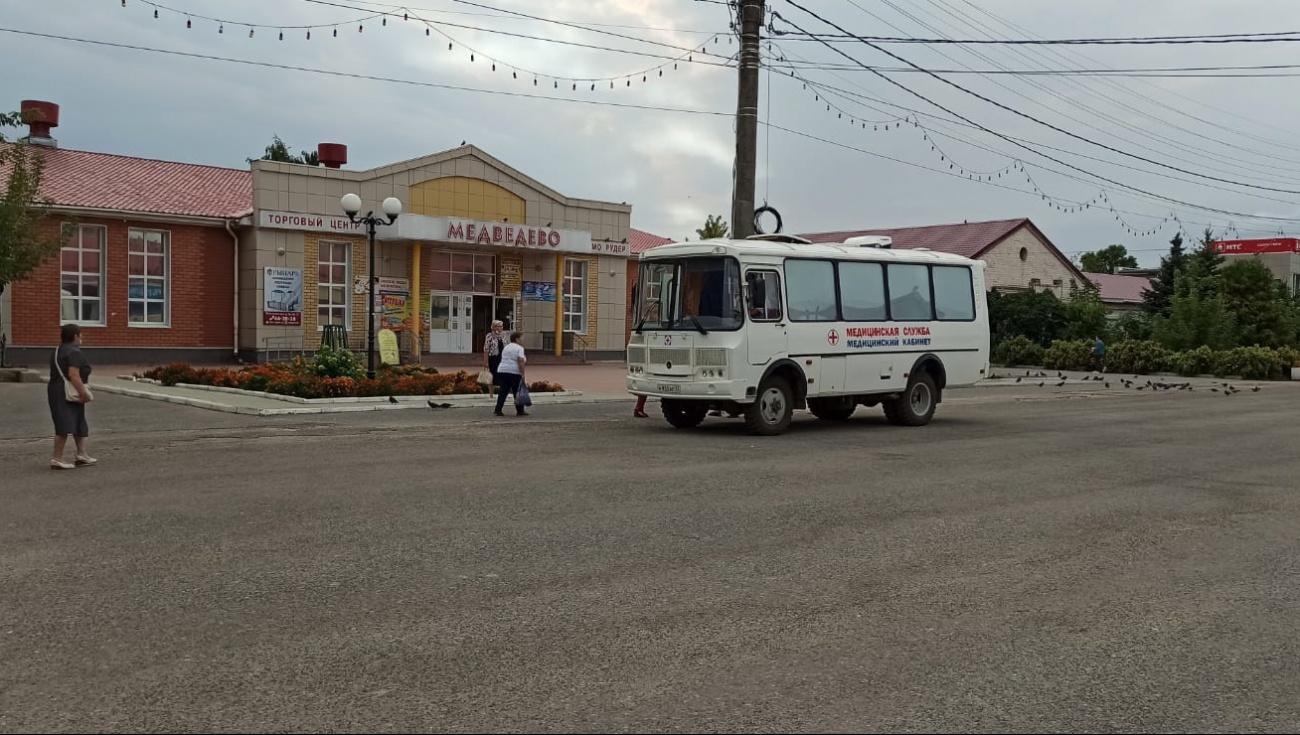В посёлке Медведево работает мобильный пункт вакцинации от COVID-19
