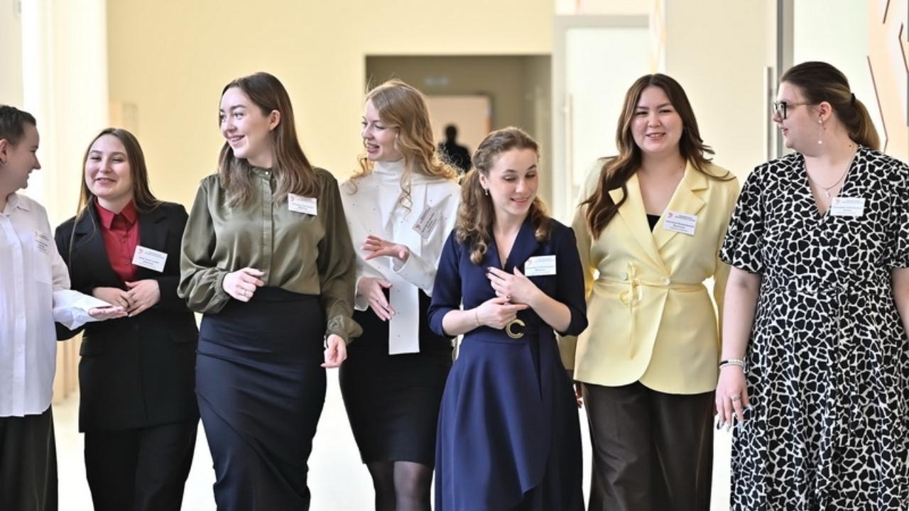 В Йошкар-Оле выясняют, кто достоин звания молодого учителя года