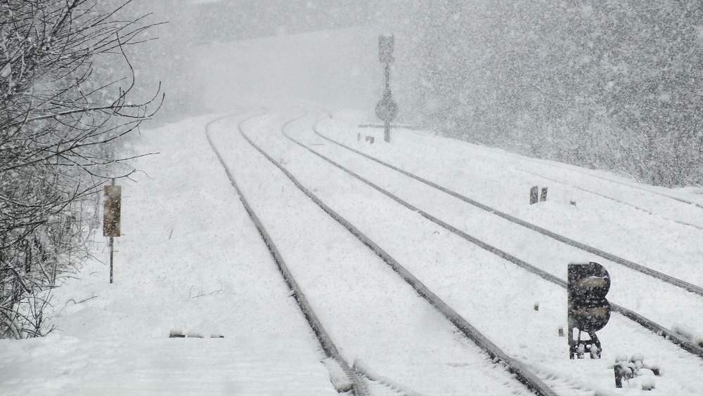 ГЖД работает в усиленном режиме в связи с надвигающимся циклоном «Ольга»