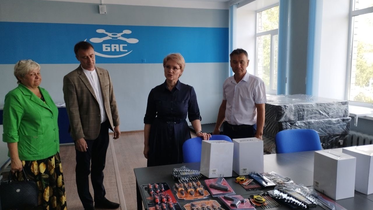 Лариса Ревуцкая проверила готовность школ и детсадов Звениговского района к новому учебному году