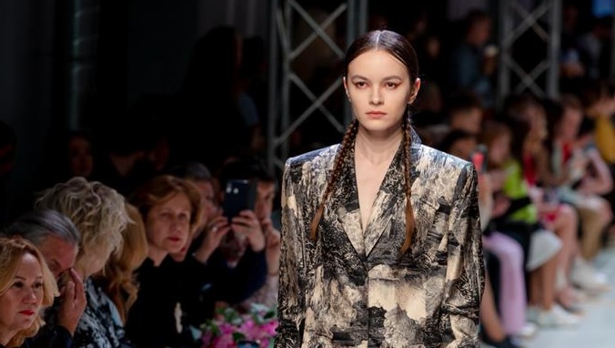 Модель из Йошкар-Олы Анастасия Шкляева на Московской неделе моды