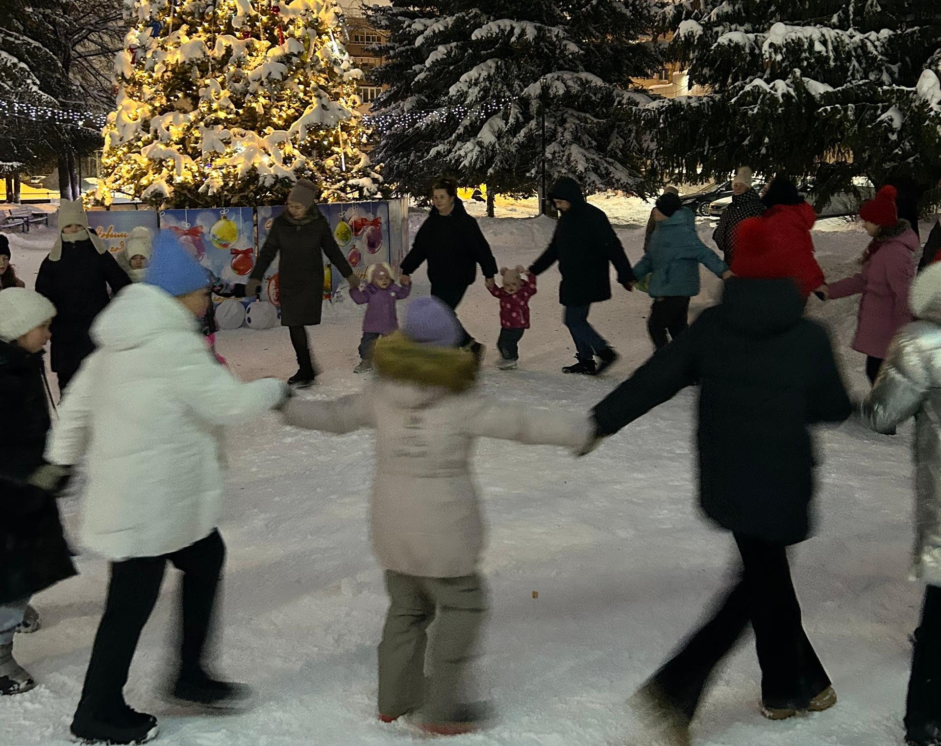 В Старый Новый год вокруг ёлки ДК РА в Йошкар-Оле закружат хороводы