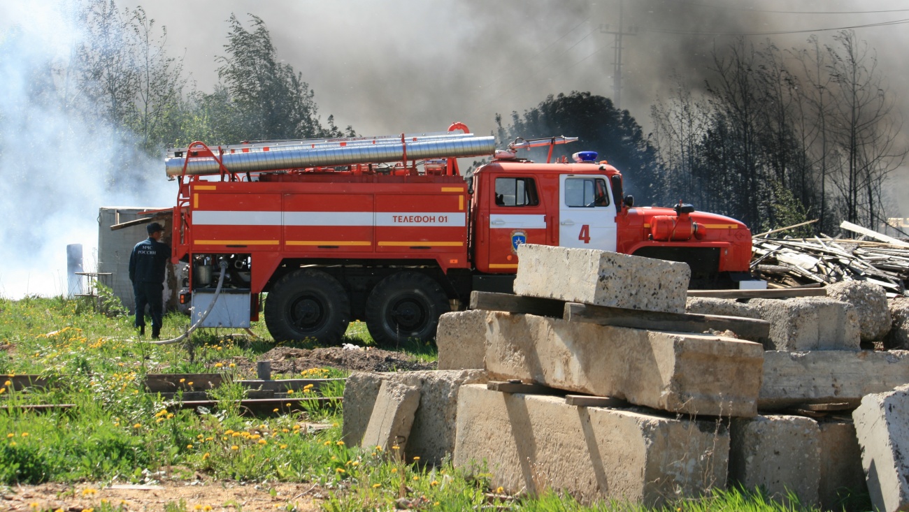 Сегодня рано утром в Медведево произошёл пожар