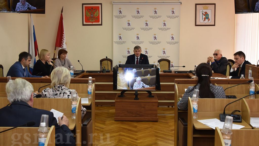 Комитет по бюджету обсуждает последние поправки к республиканскому бюджету на 2024-2026 годы