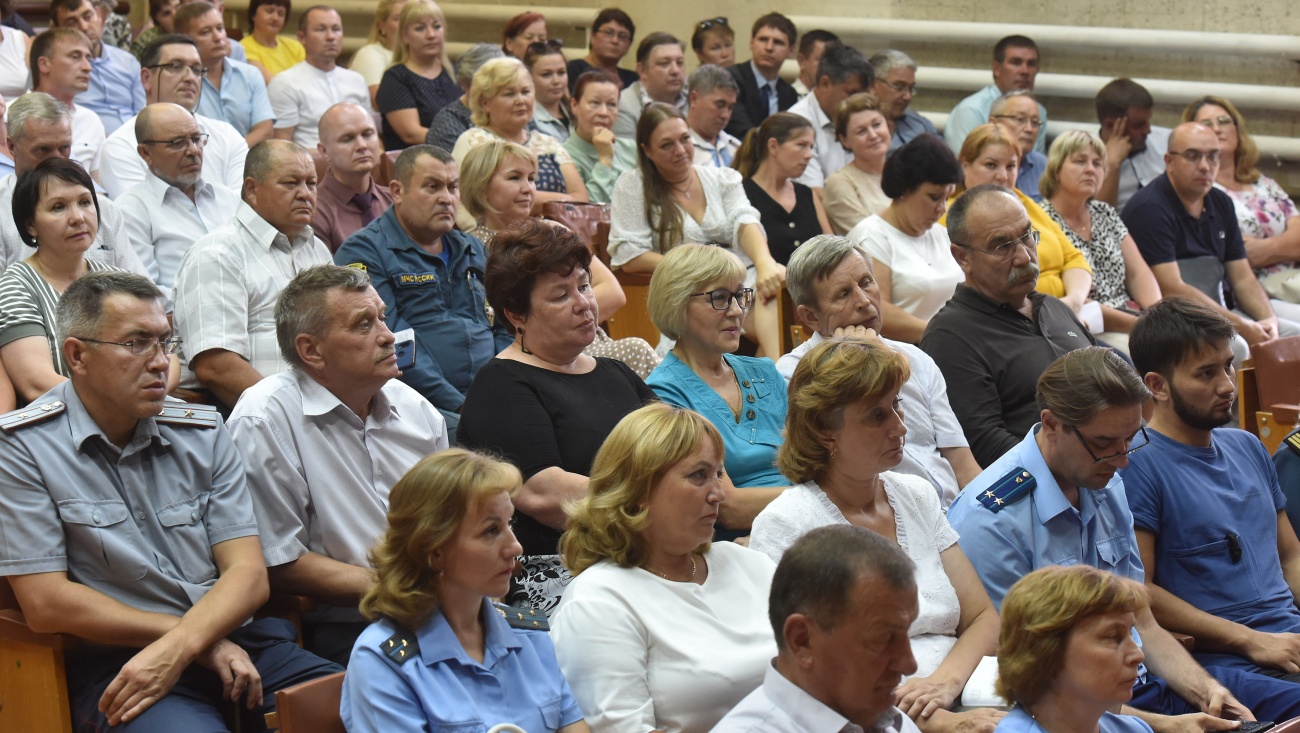 Звениговцев волнуют проблемы газификации, пассажирских перевозок и плохих тротуаров