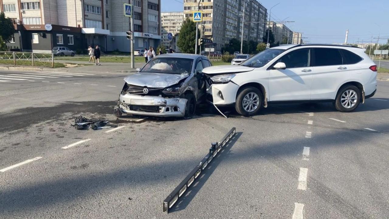 В Йошкар-Оле Haval не уступил дорогу автомобилю Volkswagen