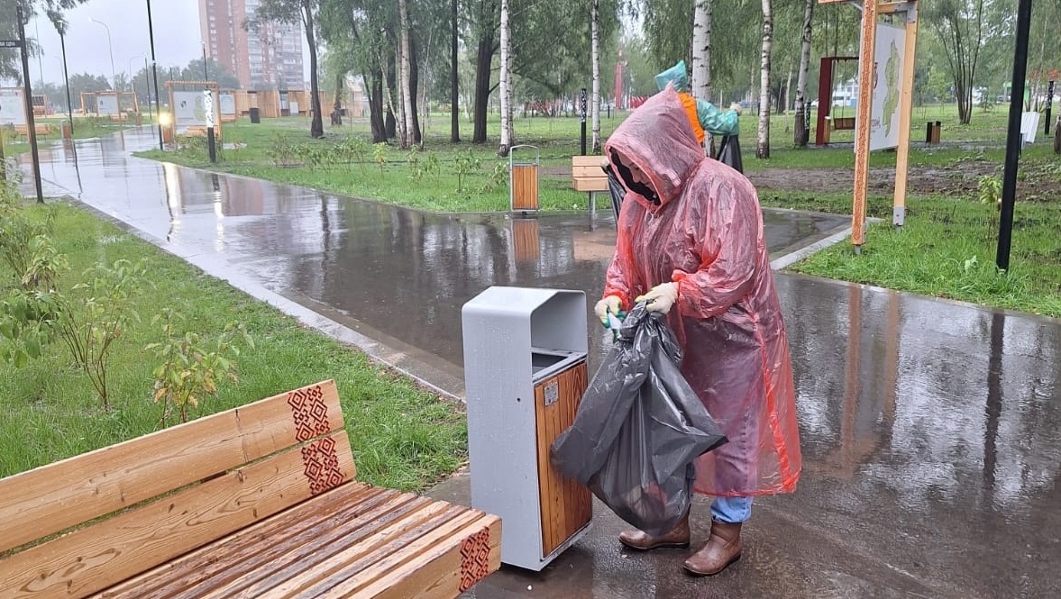 В Йошкар-Оле после праздников собрали 30 кубов мусора