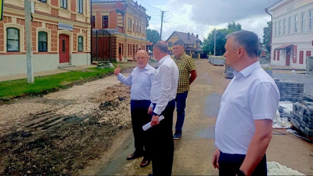 Председатель Госсобрания Марий Эл провёл рабочий день в своём избирательном округе