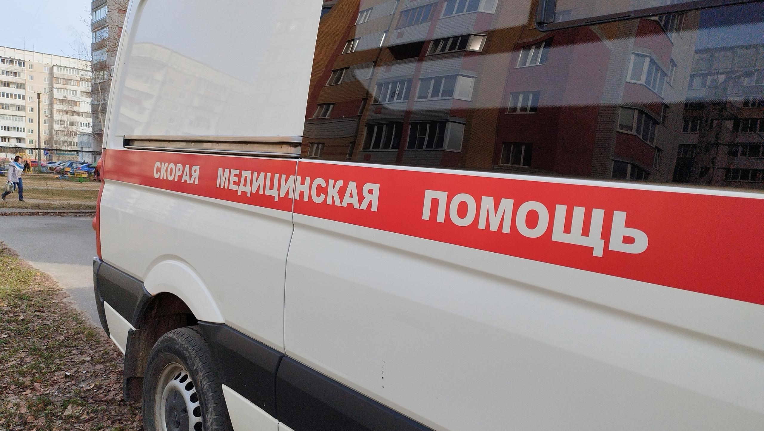 В Йошкар-Оле на место ДТП прибыла скорая