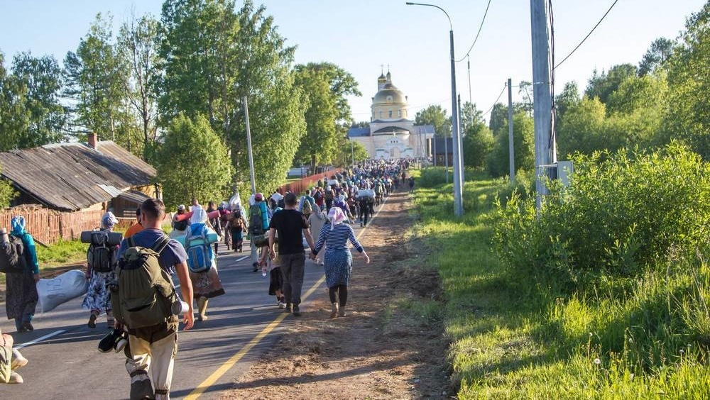Во время Великорецкого крестного хода потерялись 7 детей