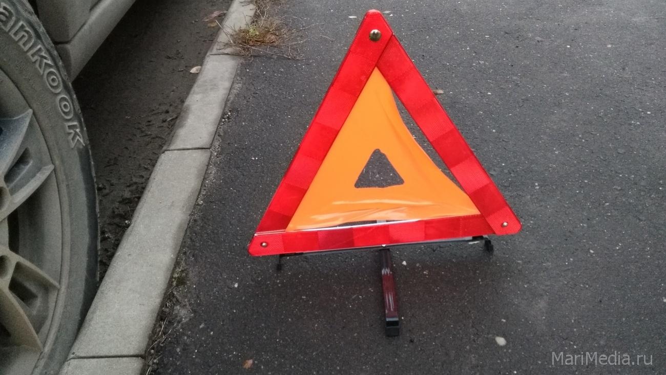 На объездной дороге в Куяре у «КамАЗа» отвались колесо и протаранило легковушку