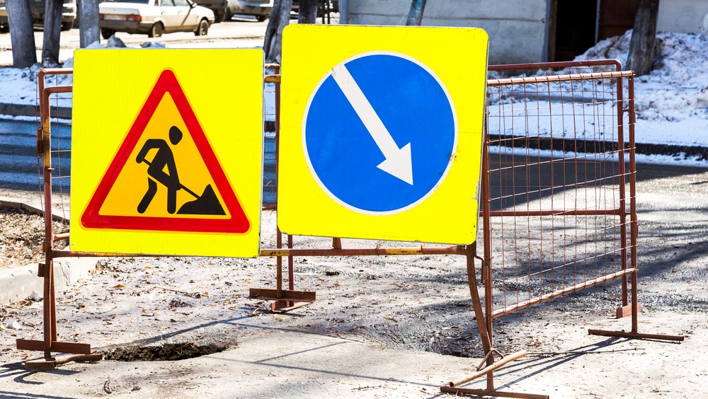 В Йошкар-Оле ограничили движение на Чехова и закрыли парковку у Дома дружбы