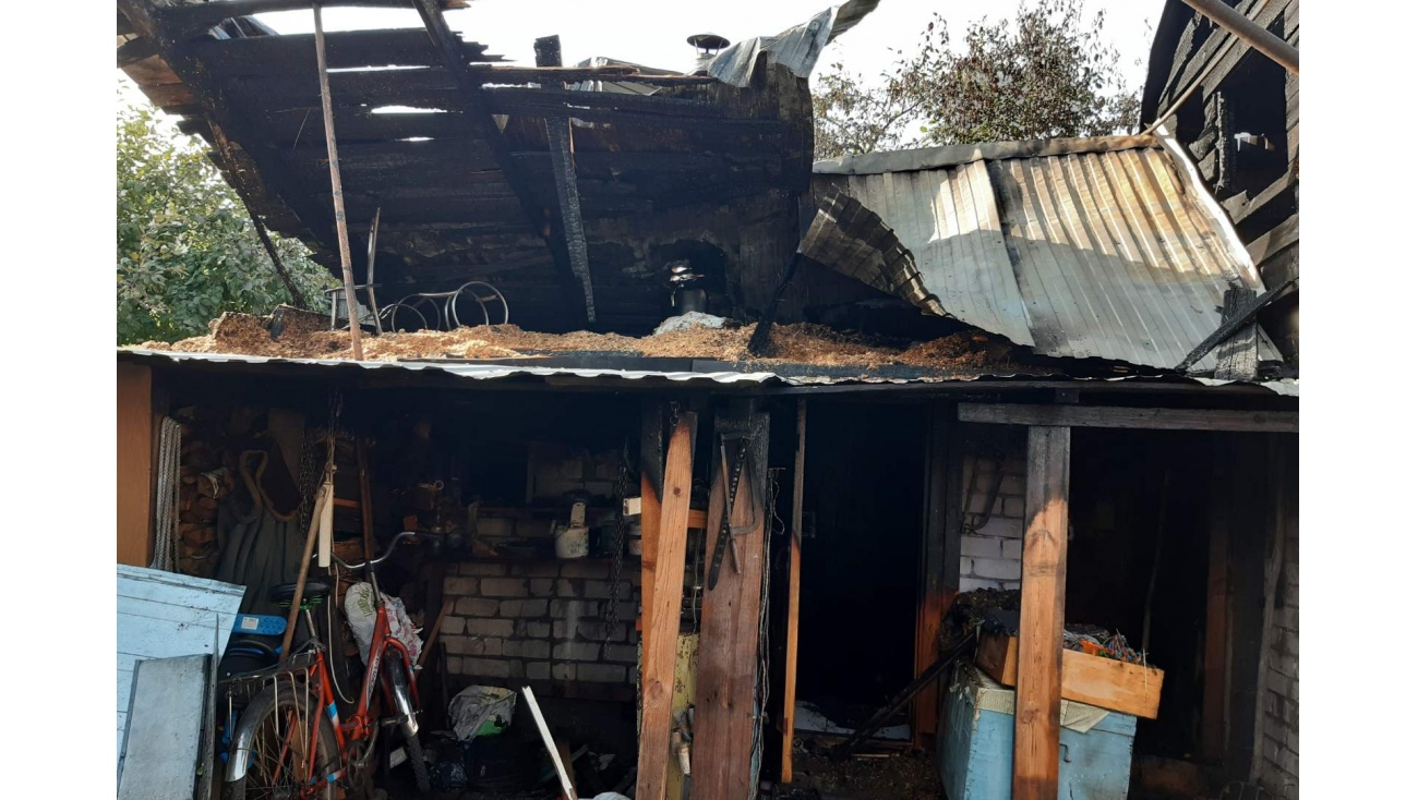 В Волжске огонь уничтожил жилое хозяйство