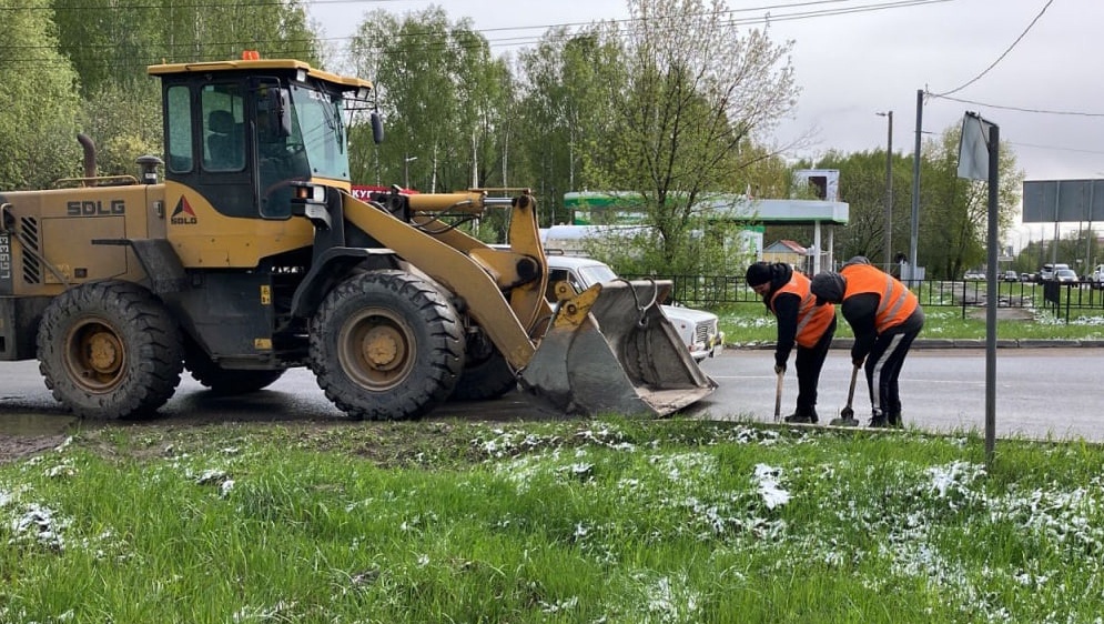 Подготовка к 9 мая: при уборке Йошкар-Олы ежедневно вывозят 20 тонн пескосмёта