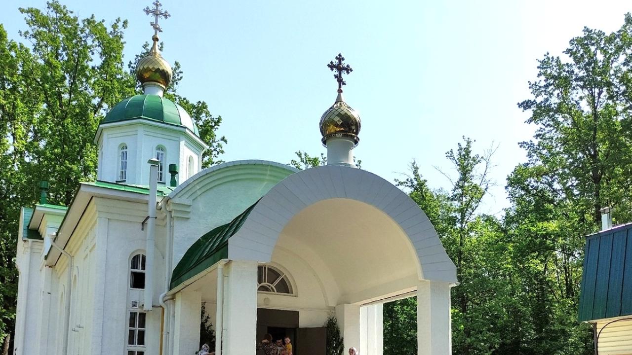 В Иверском храме Йошкар-Олы молятся о даровании супружества