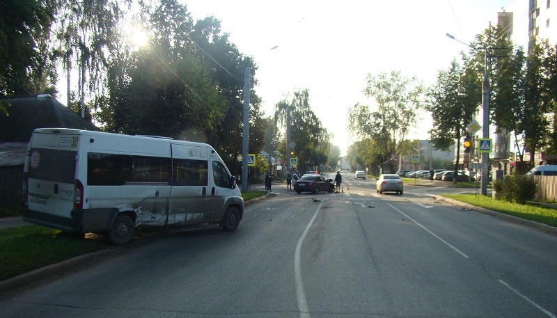 В Йошкар-Оле две маршрутки попали в ДТП