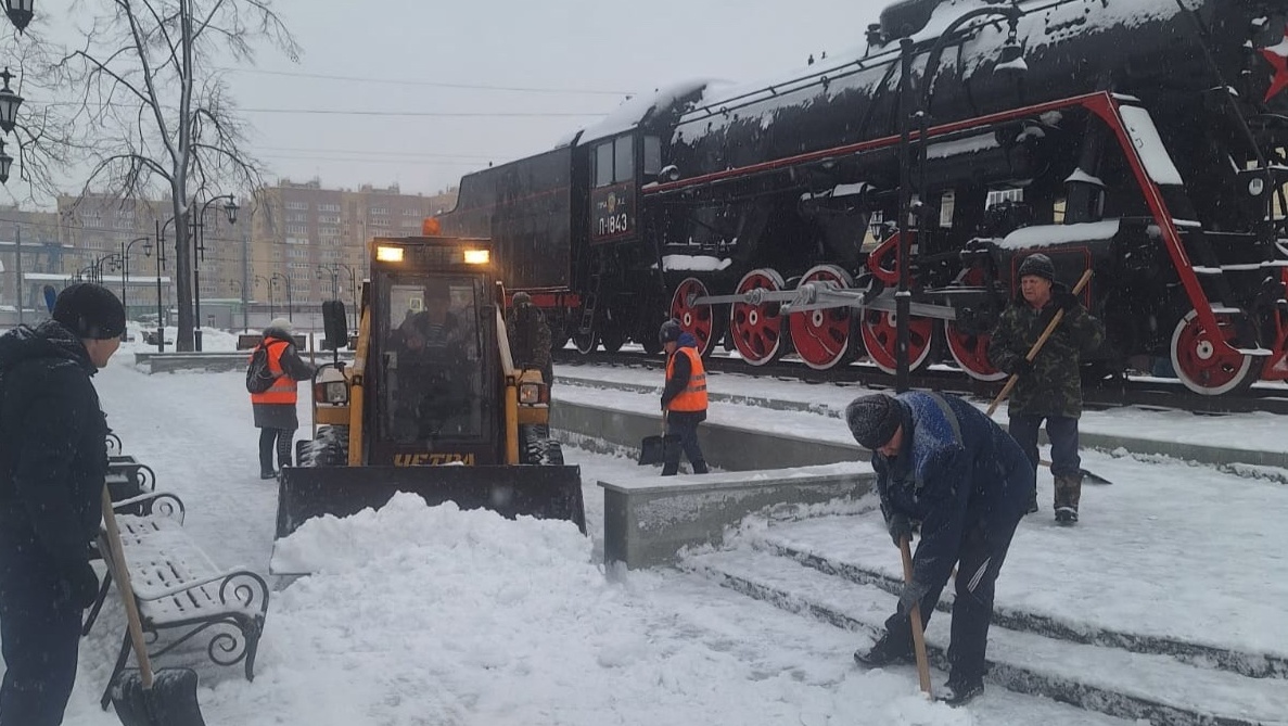 Глава Марий Эл взял на контроль вопрос с расчисткой дорог и дворов от снега