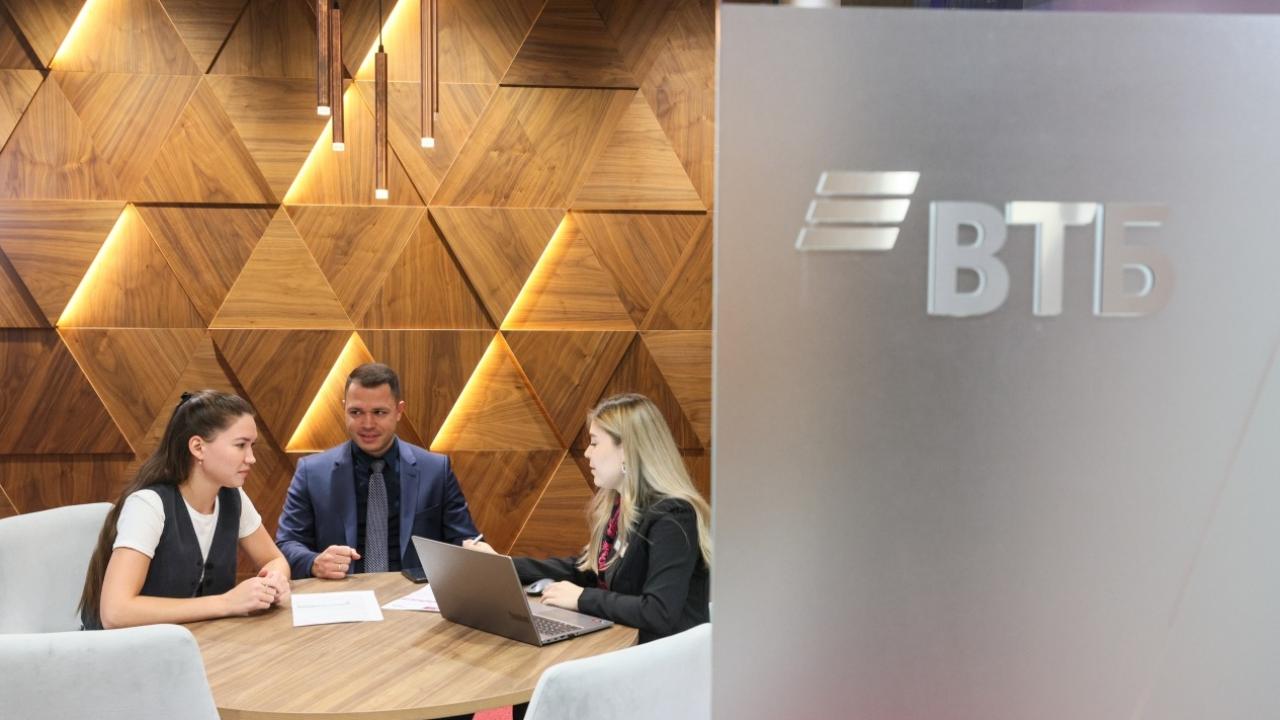 Цифровые сервисы ВТБ включены в «белый список» Минцифры