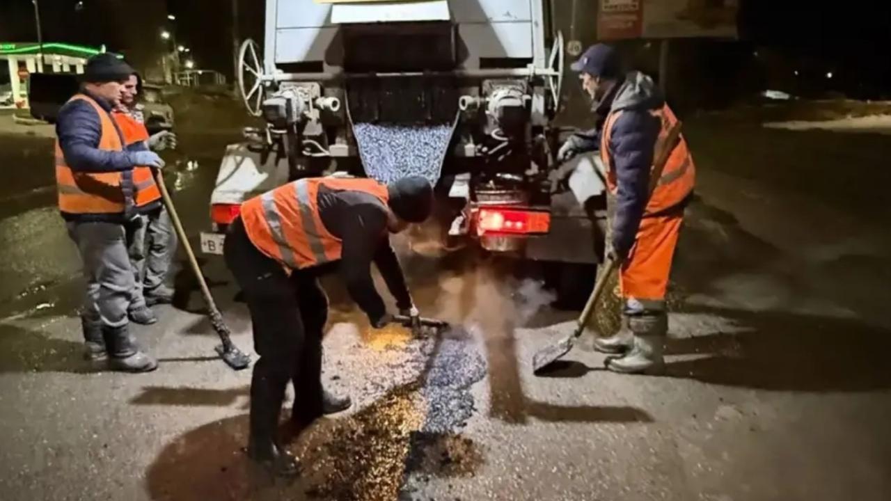 На четырёх улицах Йошкар-Олы ночью латали ямы