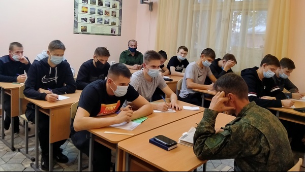 «Авангард» принял первых новобранцев