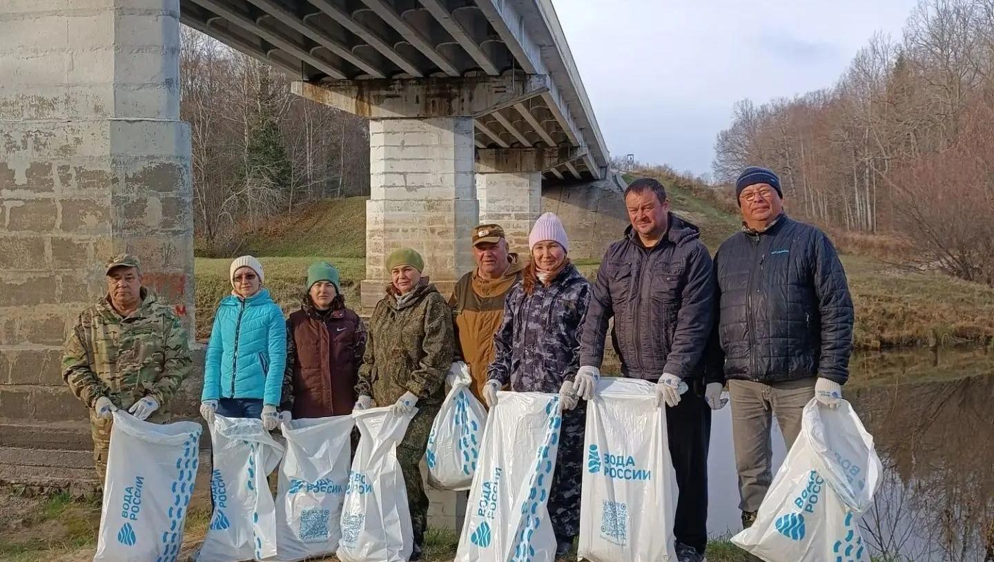 В районе посёлка Старожильск прибрали берег Большой Кокшаги