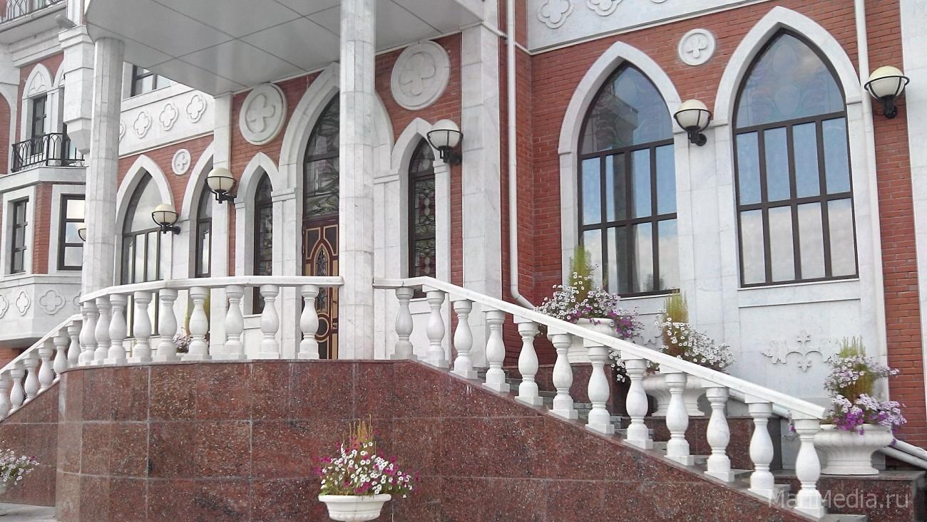 Начальника ЗАГСа в Йошкар-Оле наградили орденом «За заслуги перед Марий Эл» II степени