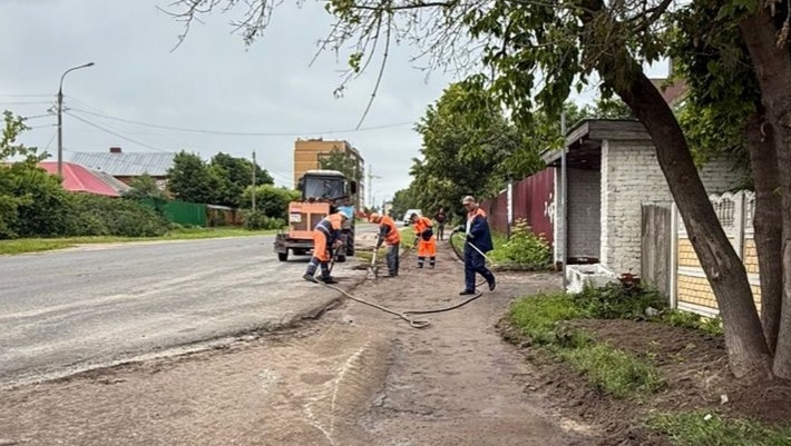 На Сернурском тракте обустраивают подход к остановке