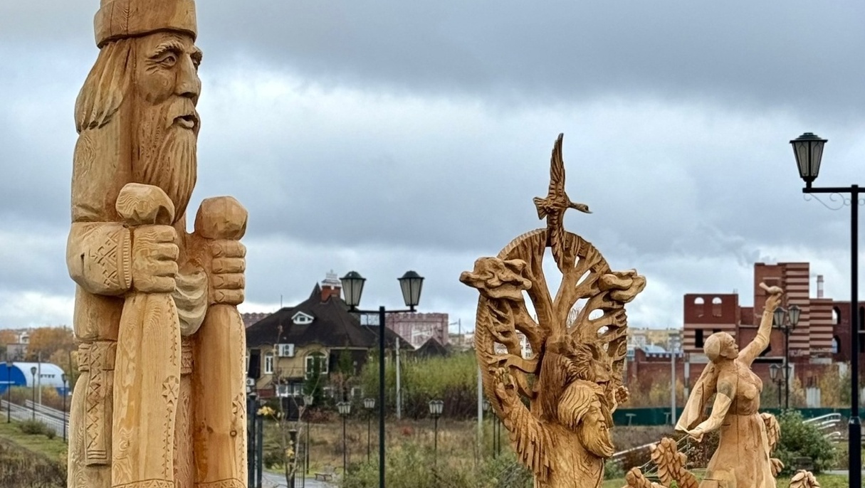 Резчики по дереву вновь «оживят» в Йошкар-Оле «легенды народа мари»