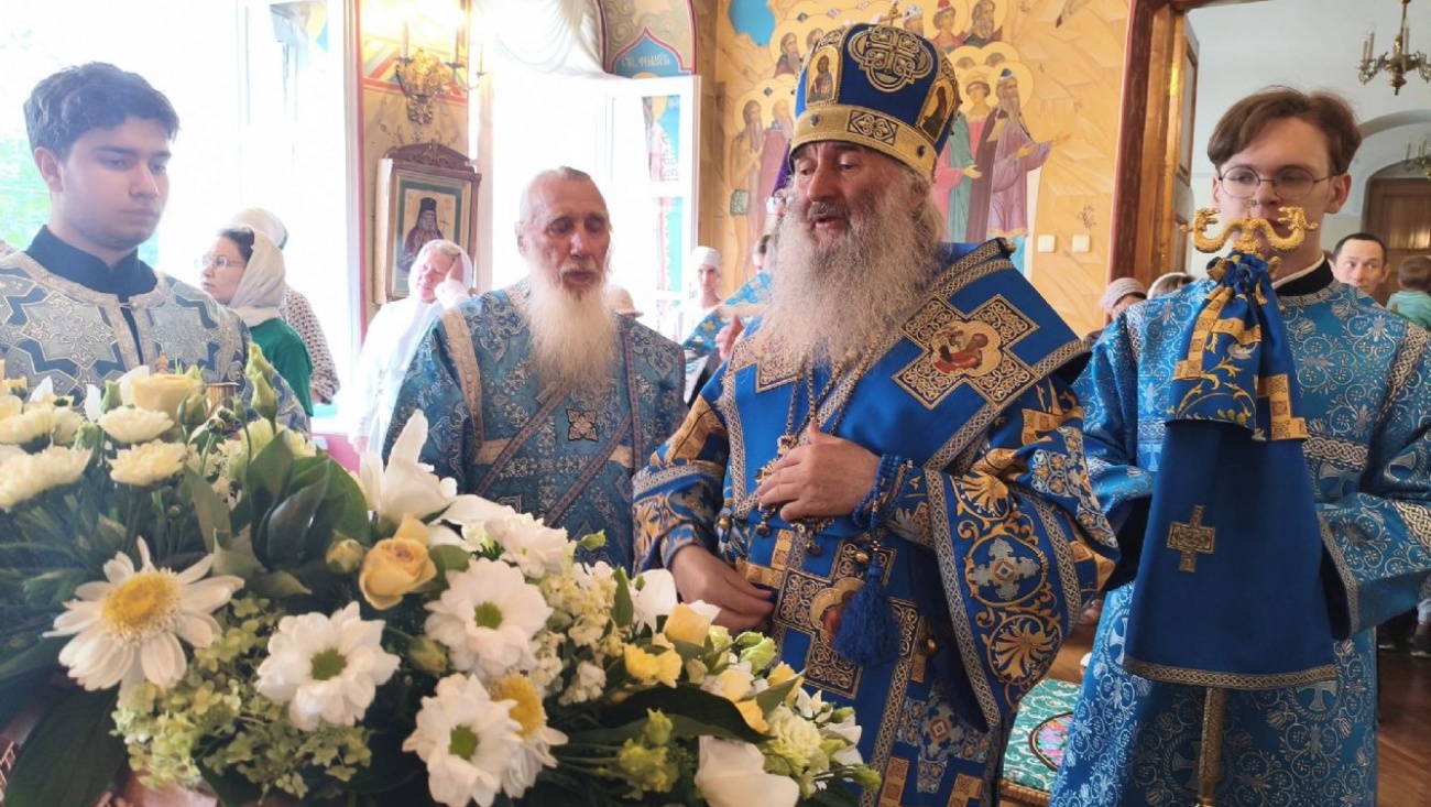 Митрополита Иоанна поздравили с 32-й годовщиной архиерейской хиротонии