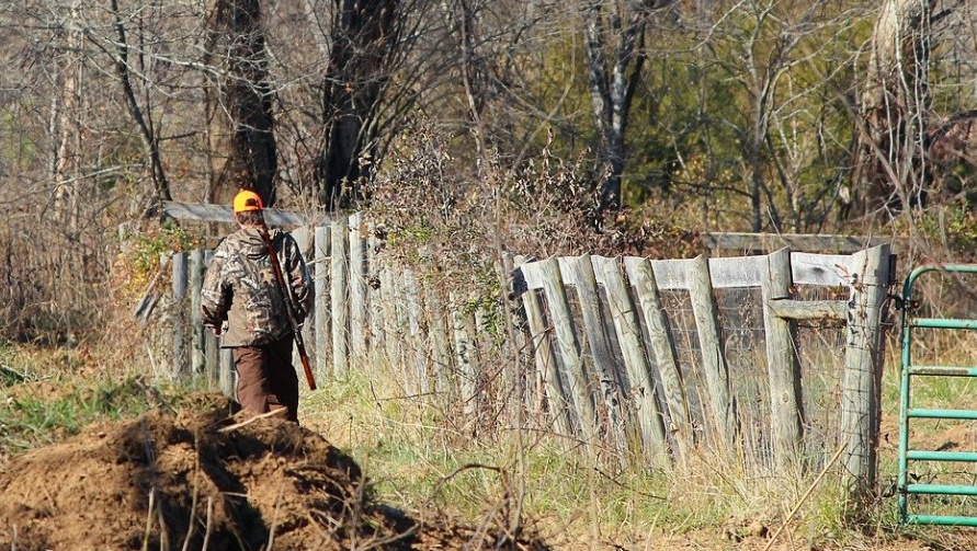 В Горномарийском районе полицейский застрелил охотника
