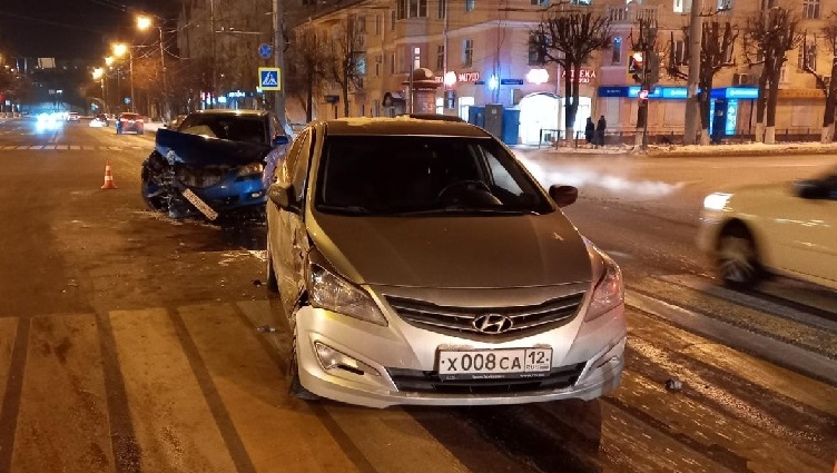 В Йошкар-Оле в воскресенье произошло 2 ДТП