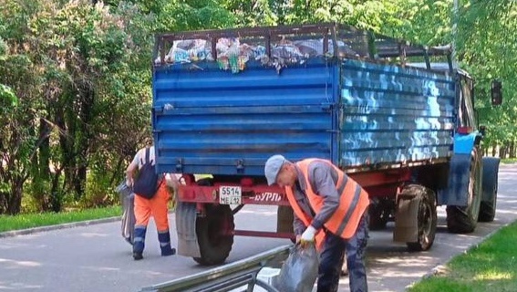 В Йошкар-Оле каждый день собирают по 2 тонны мусора