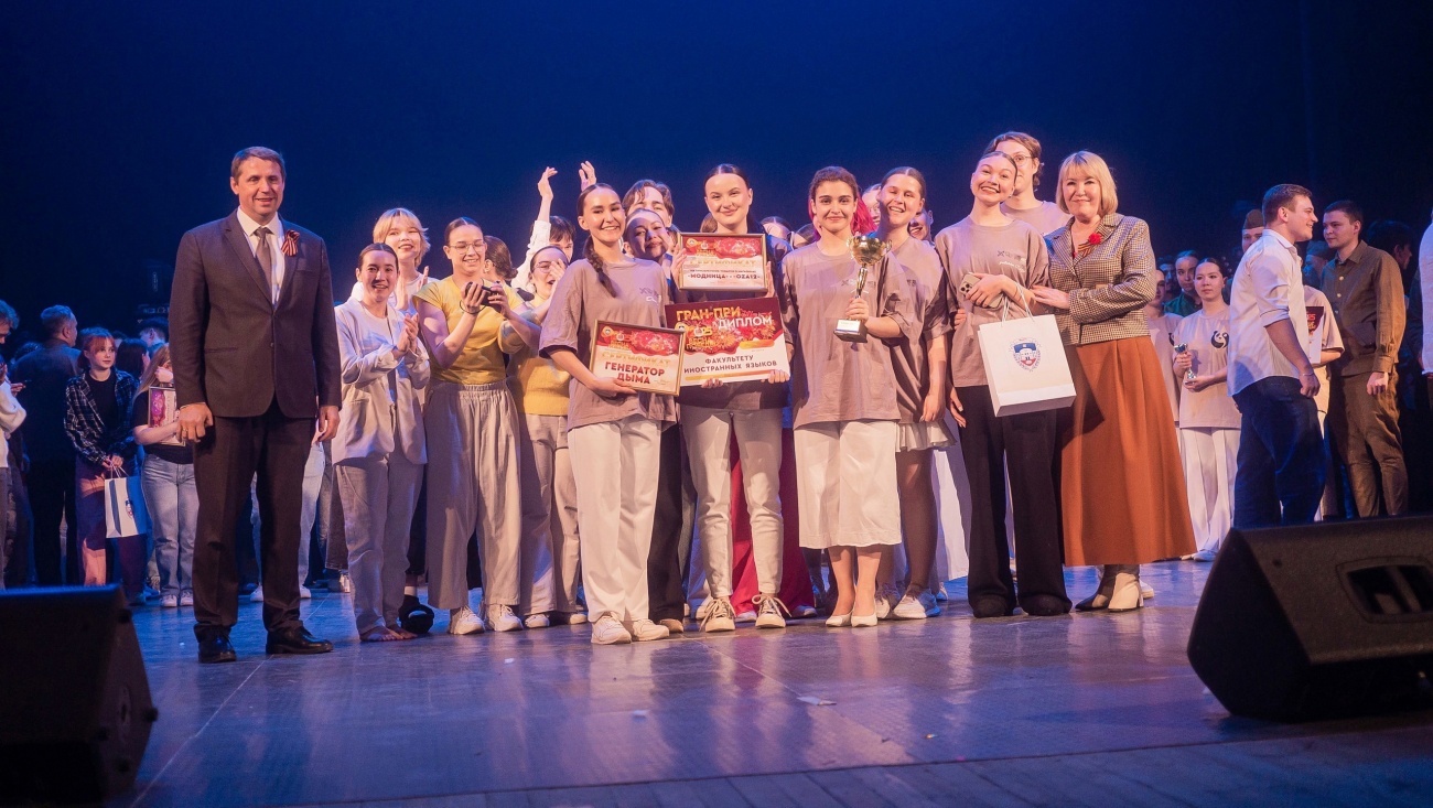 В Йошкар-Оле прошло грандиозное шоу МарГУ «Весна Победы»