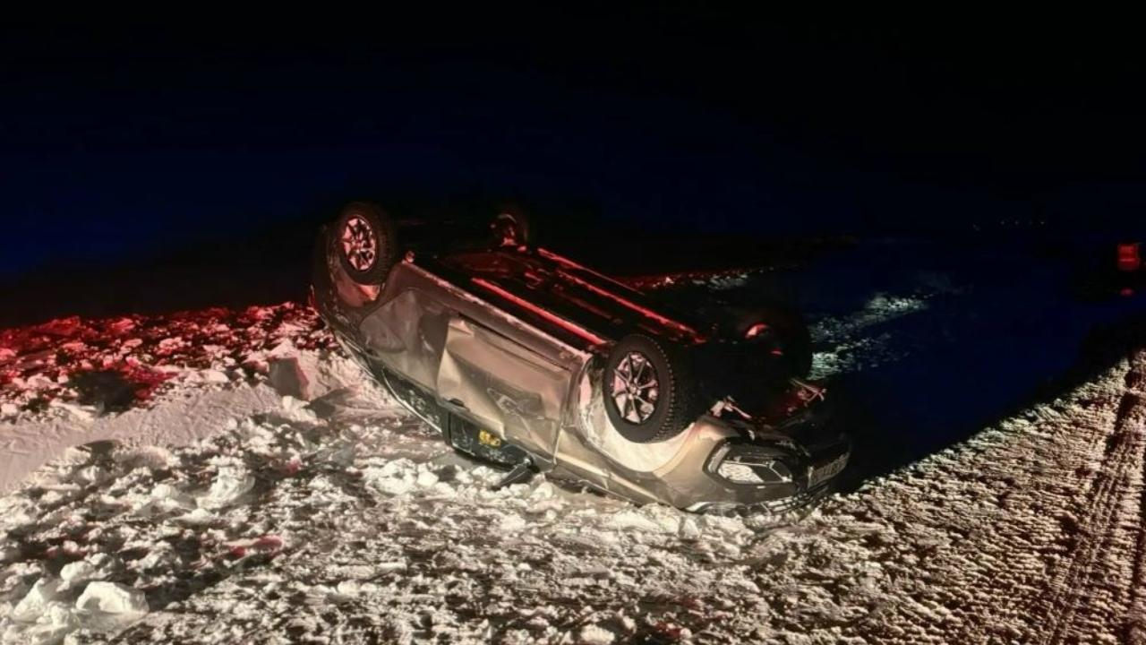 Ночью в Медведевском районе автомобиль вылетел в кювет 