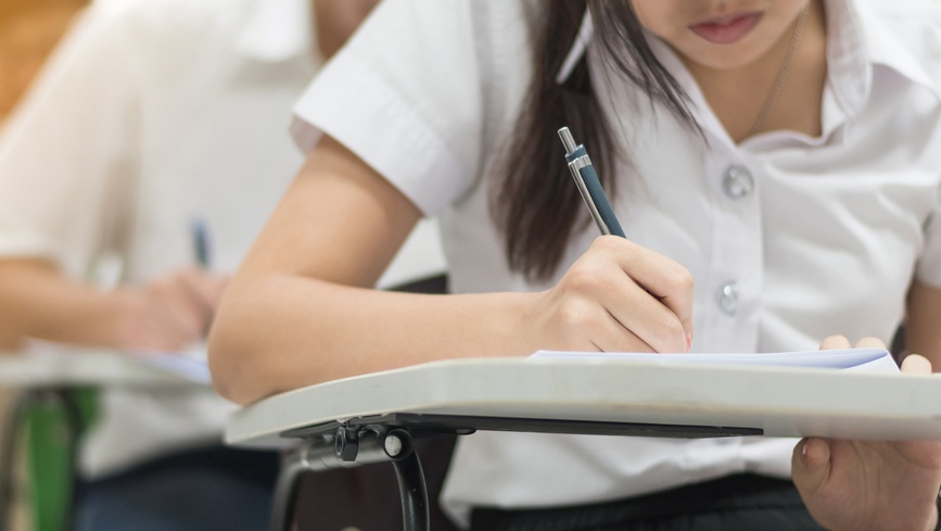 В Марий Эл 1582 выпускника 11 классов написали ЕГЭ по математике