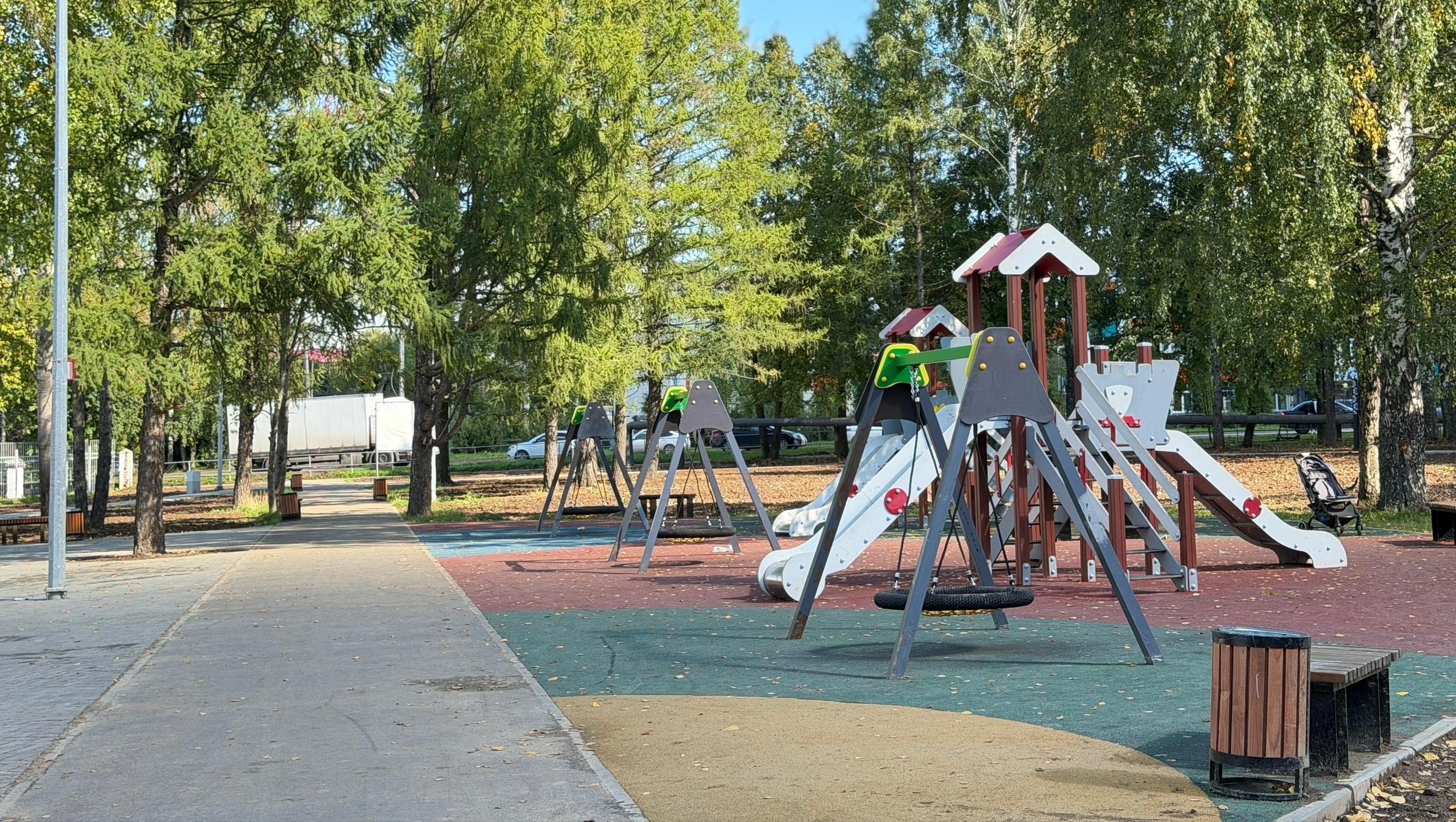 В Семёновке торжественно открыли новый сквер 