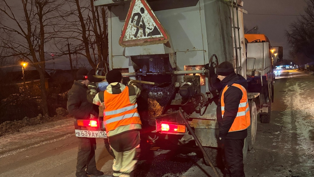 На ямочный ремонт дорог в Йошкар-Оле направлено уже 32,5 тонны литого асфальта