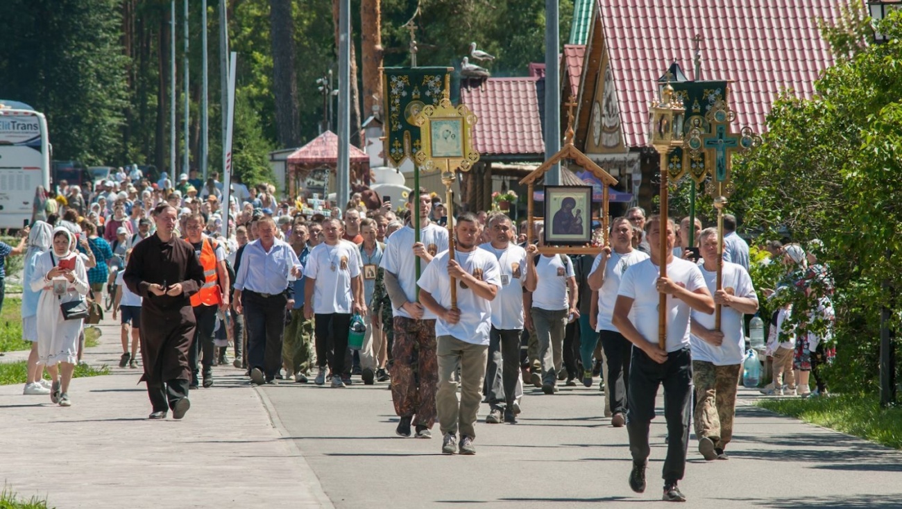 В Волжском районе прошёл крестный ход с иконой Божией Матери «Грузинская»