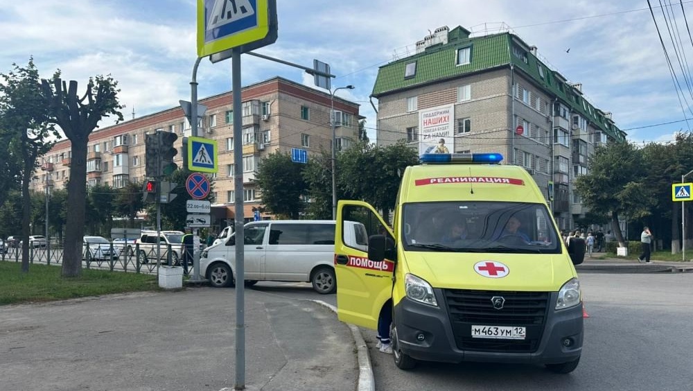 В Йошкар-Оле водитель микроавтобуса умер в машине после ДТП